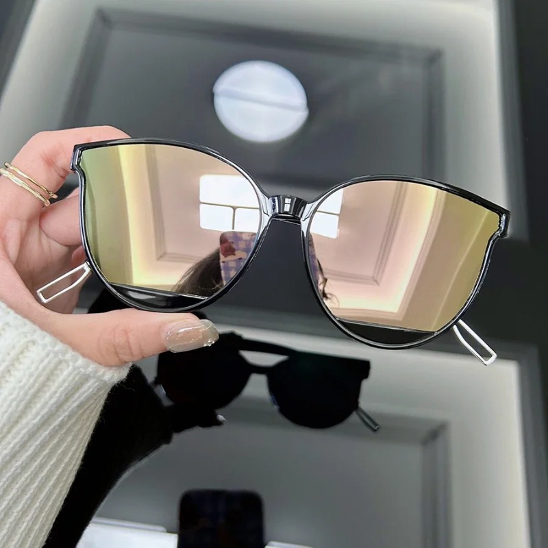แว่นกันแดดทรงแคทอายวินเทจ แบรน - Decorative Mirror บทวิจารณ์และราคา