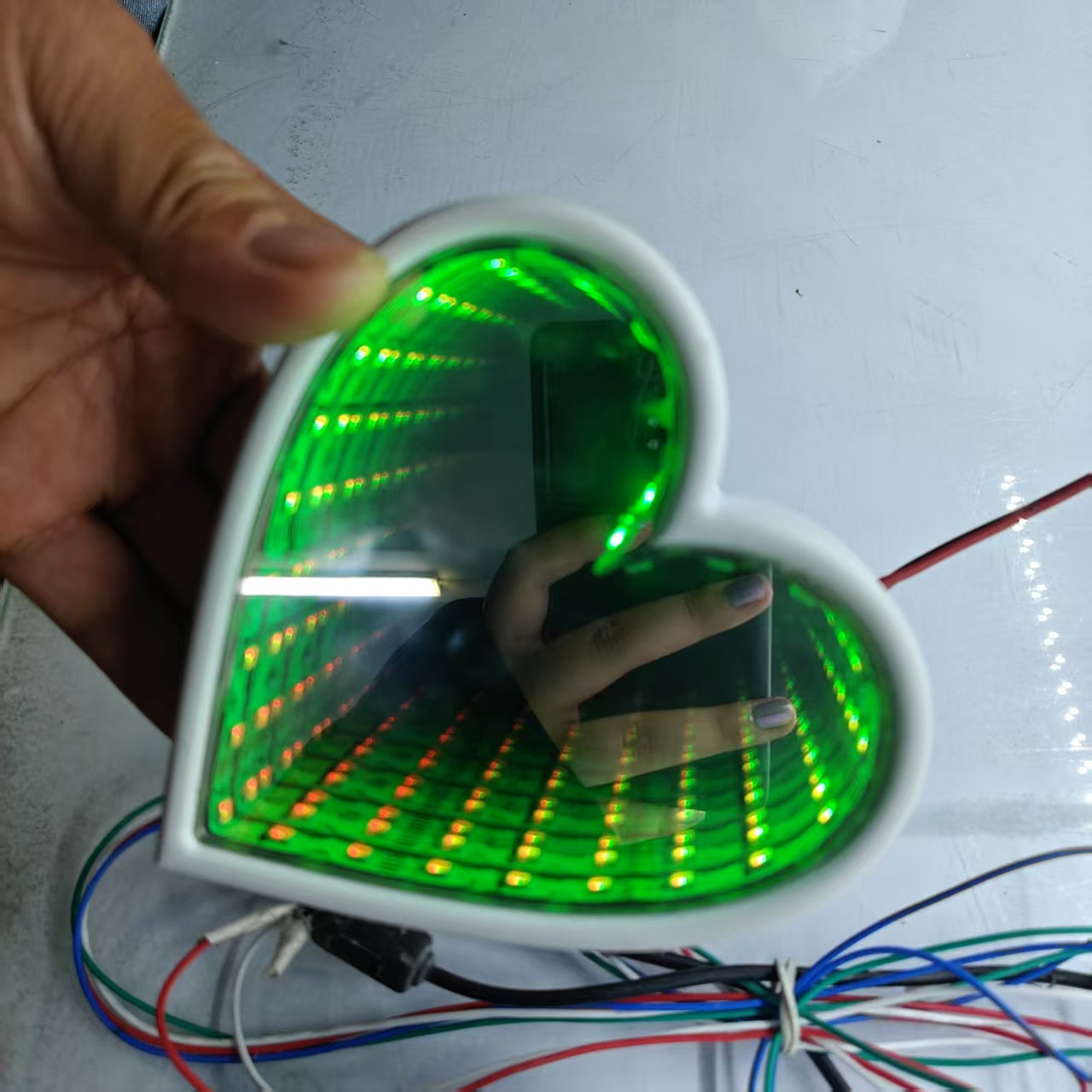 กระจกตกแต่งผนัง 3 มิติ หลายสี  - Decorative Mirror บทวิจารณ์และราคา